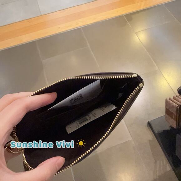 NWT Coach Corner Zip Wristlet Signature Canvas With Floral CCL19 Walnut/Yellow - Picture 4 of 7